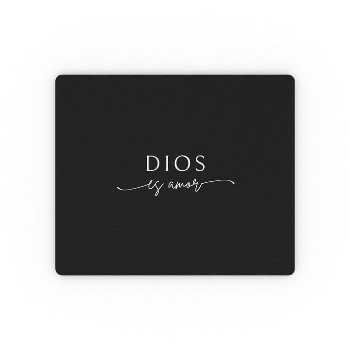 Black mouse pad with white "DIOS es amor" text, soft surface and non-slip rubber backing, faith-inspired design in Spanish